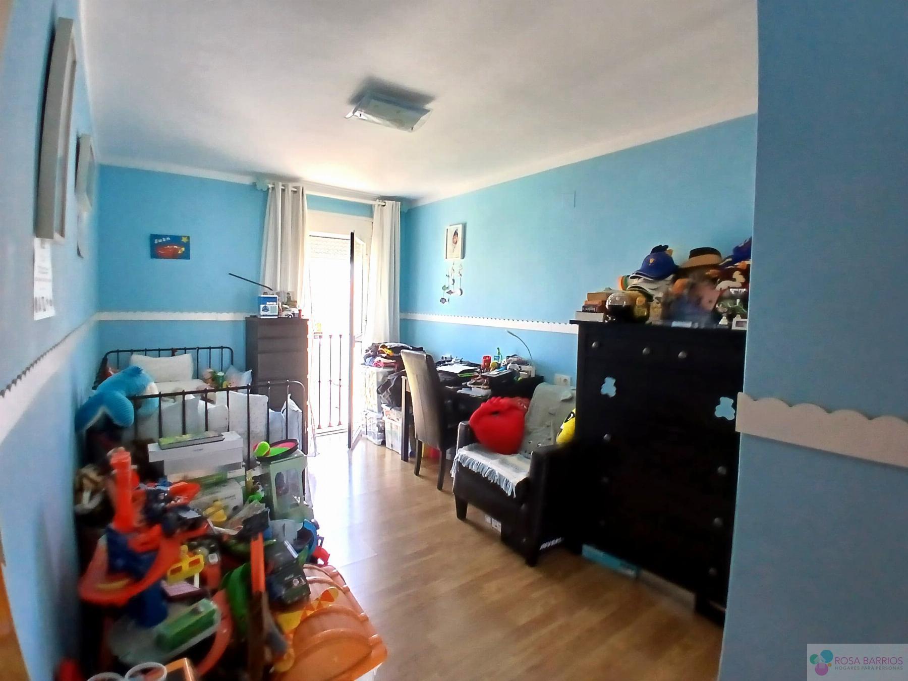 For sale of duplex in Estepona
