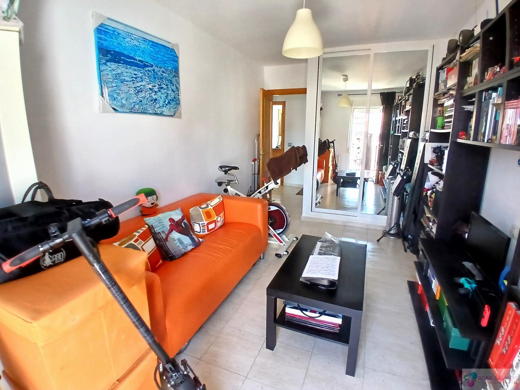For sale of duplex in Estepona