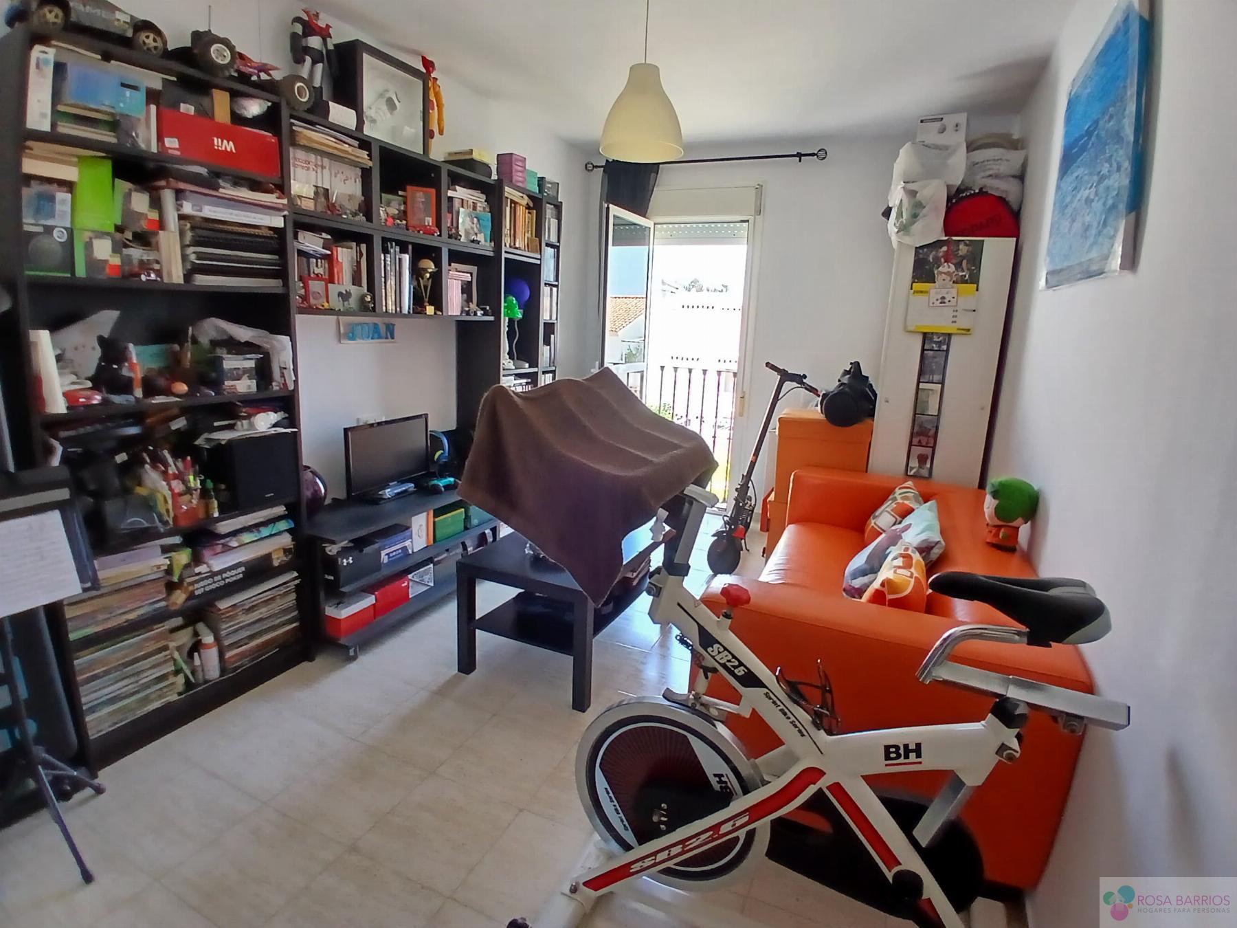 For sale of duplex in Estepona