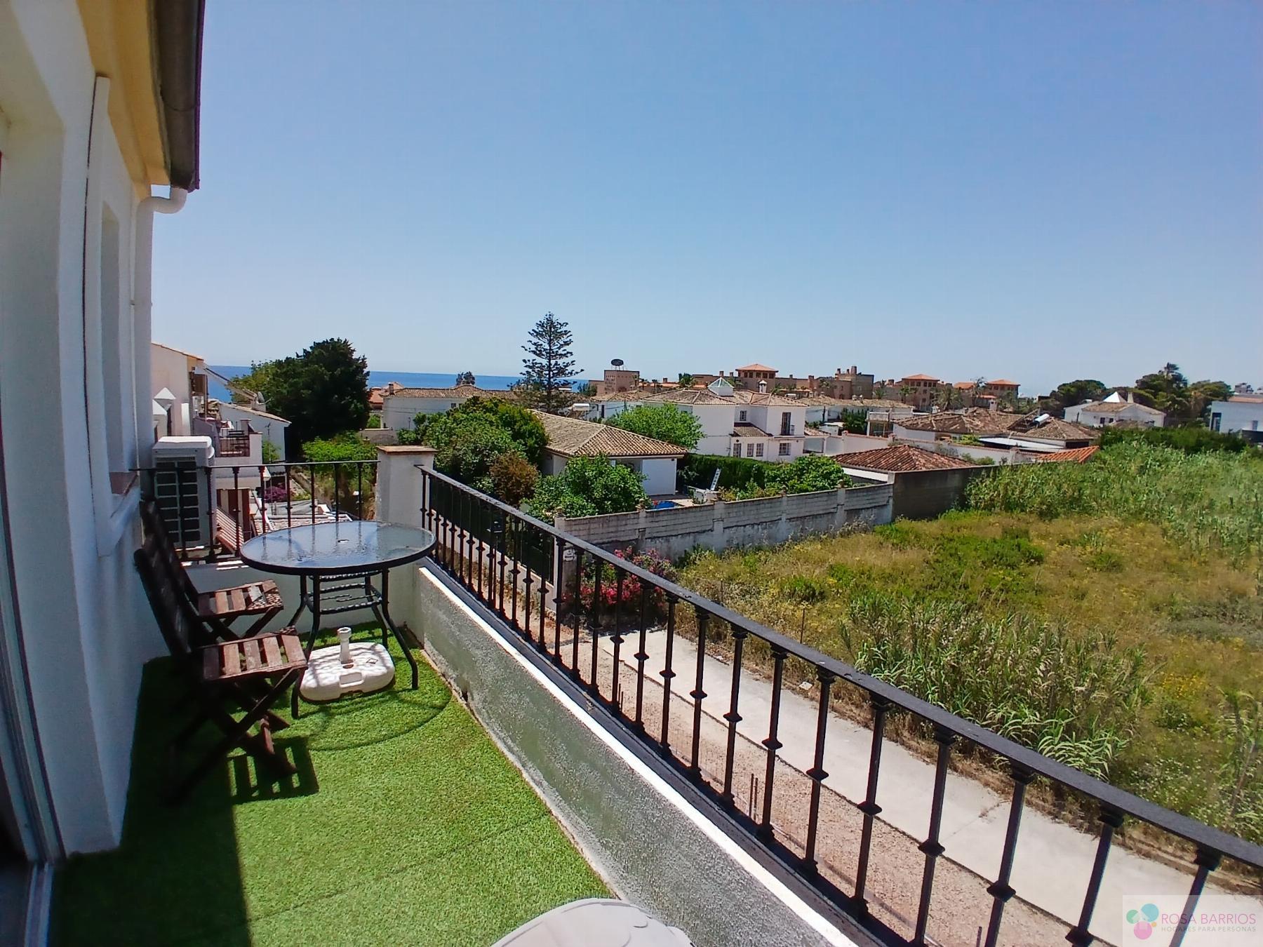 For sale of duplex in Estepona