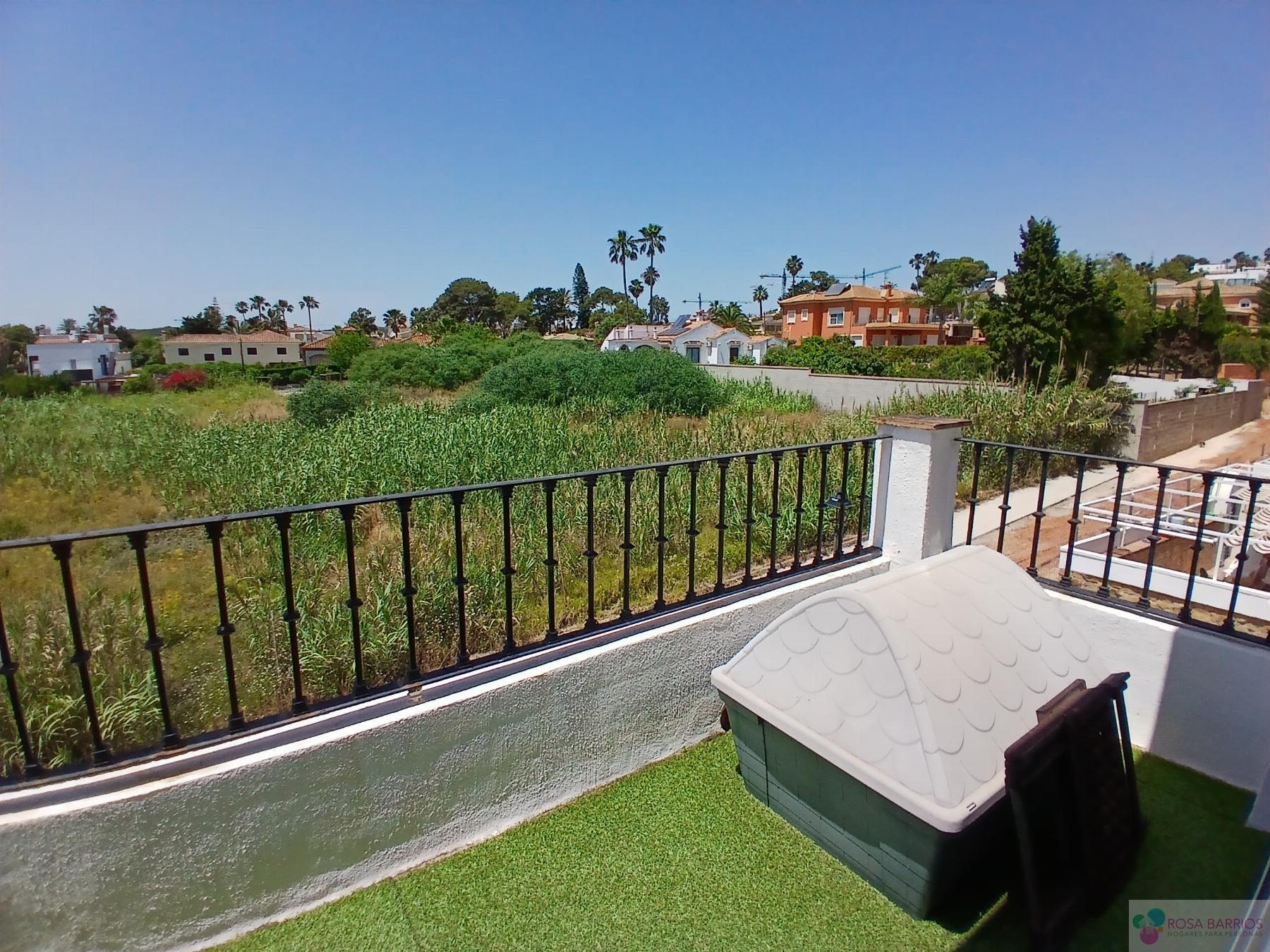 For sale of duplex in Estepona