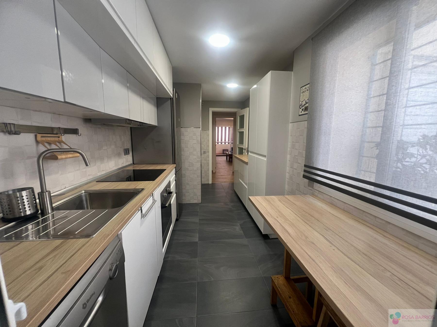 For sale of flat in San Pedro de Alcántara