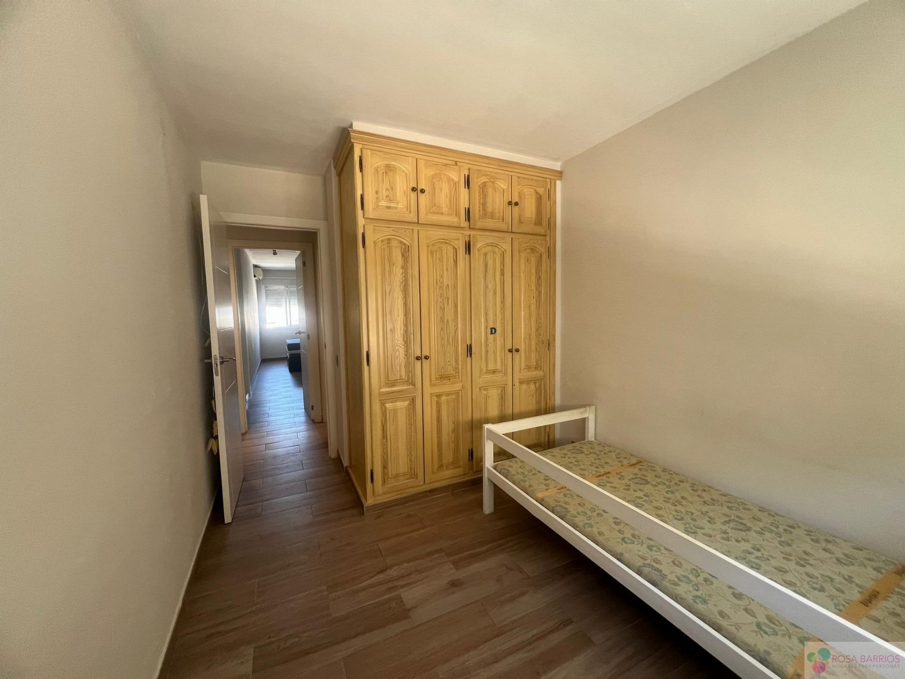 For sale of flat in San Pedro de Alcántara
