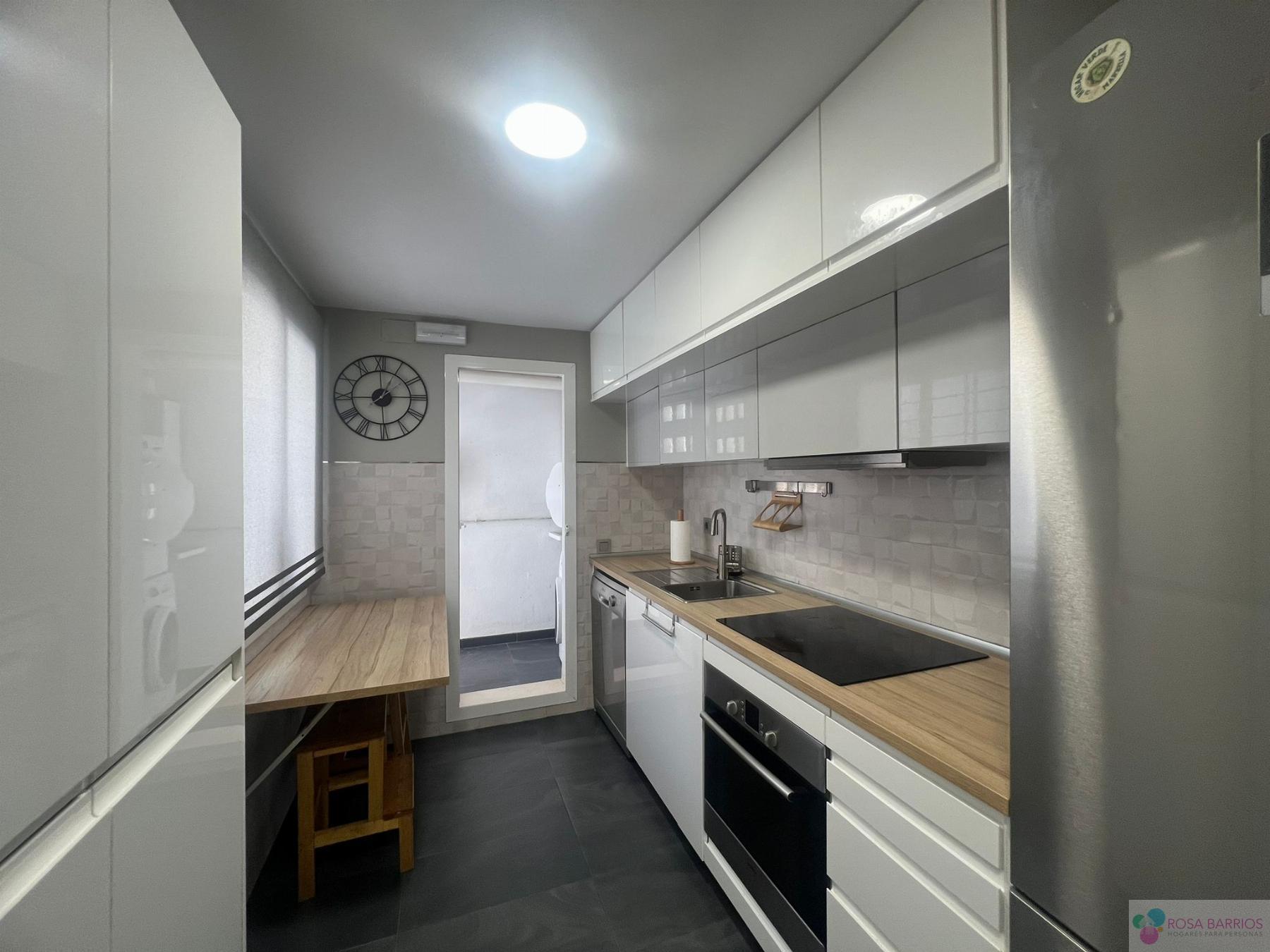 For sale of flat in San Pedro de Alcántara