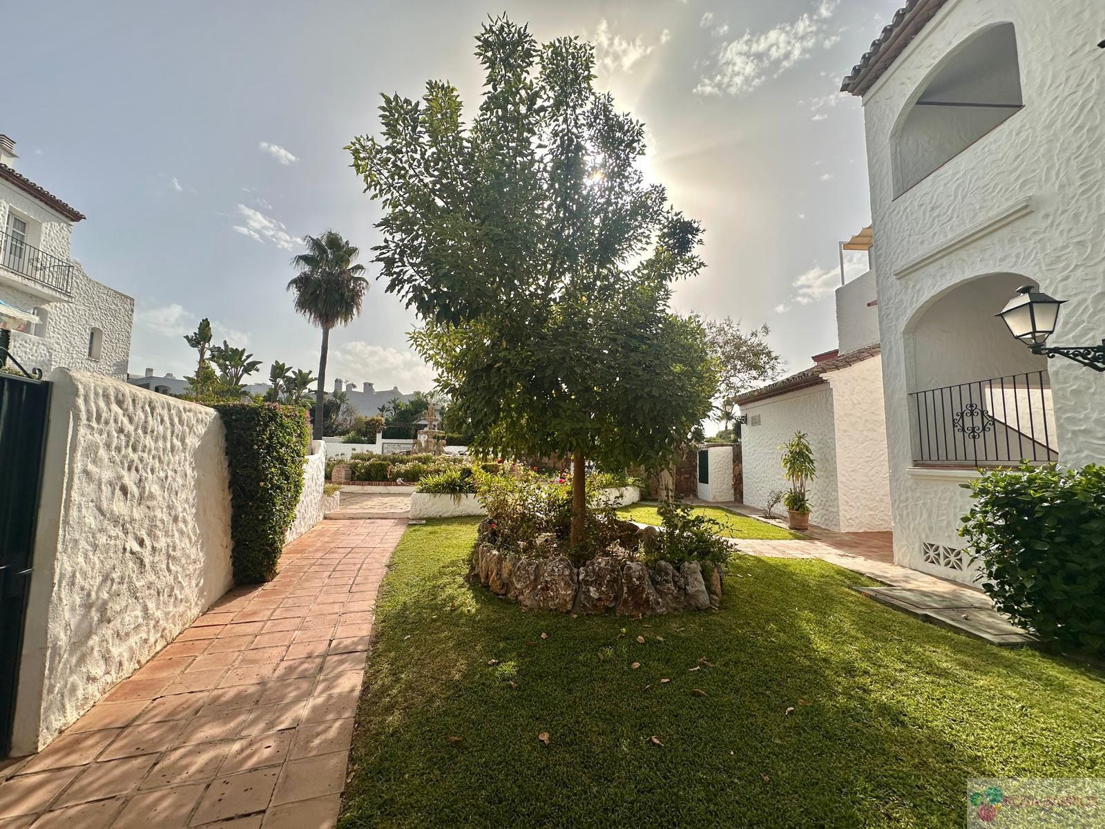 For sale of apartment in Estepona For sale of apartment in Estepona