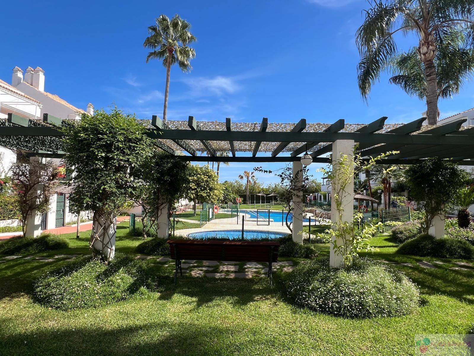 Venta de piso en San Pedro de Alcántara