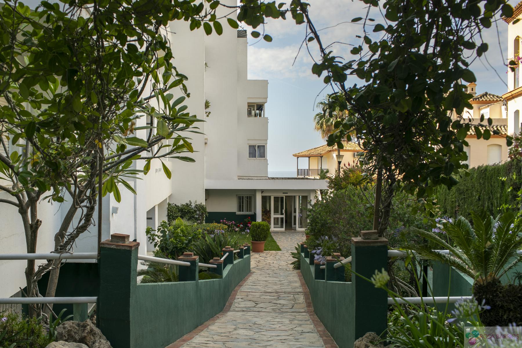 Venta de piso en Estepona