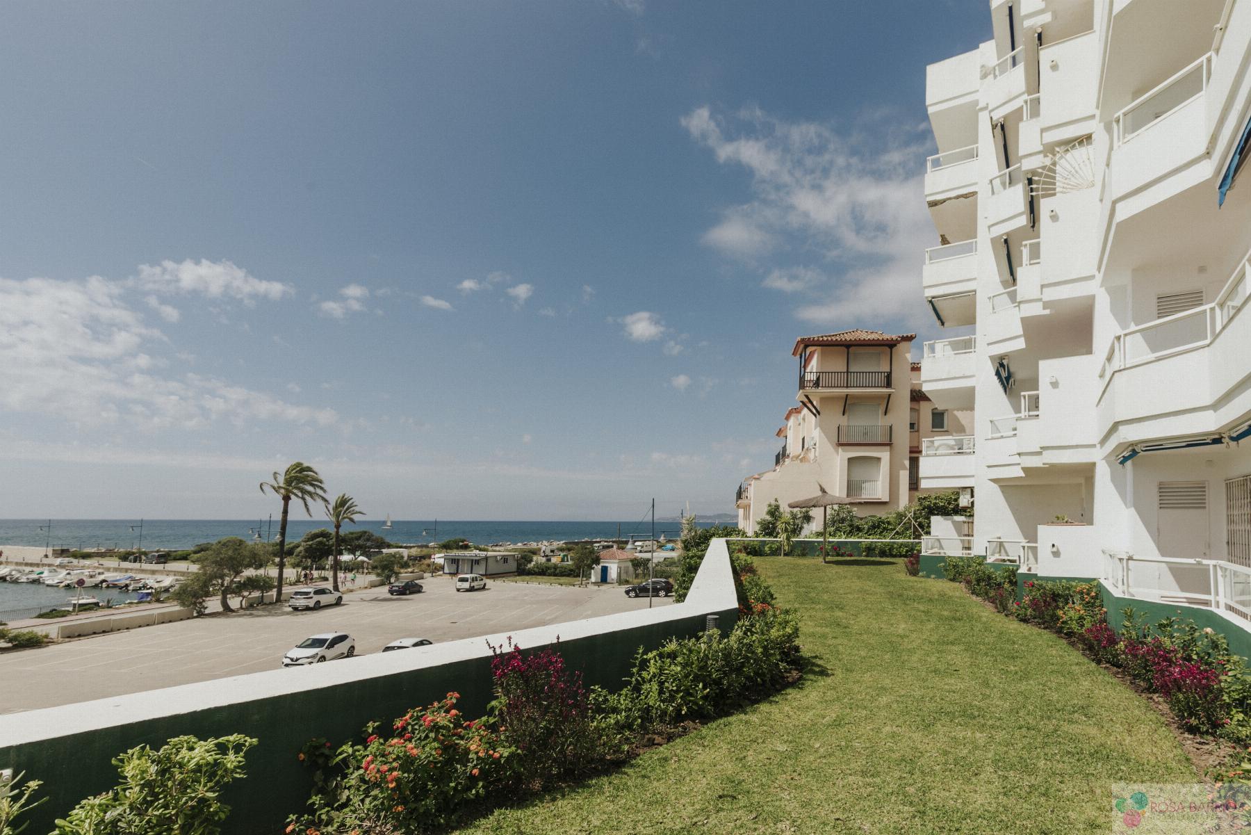 Venta de piso en Estepona