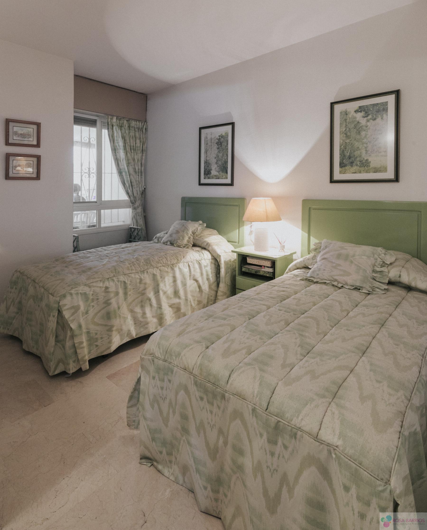 Venta de piso en Estepona