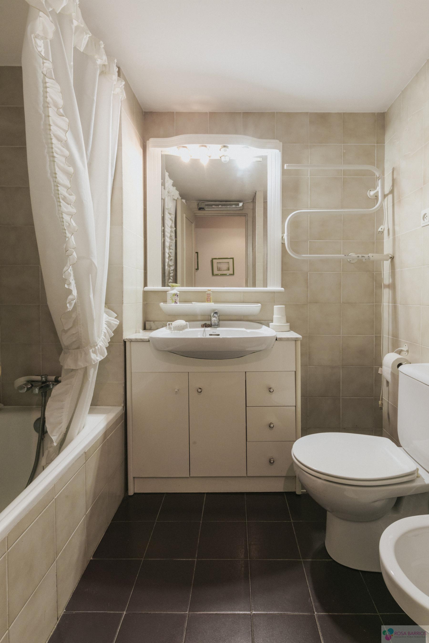 Venta de piso en Estepona