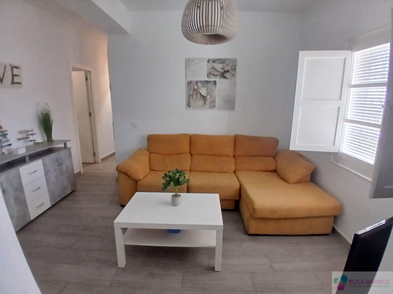 Venta de piso en Estepona