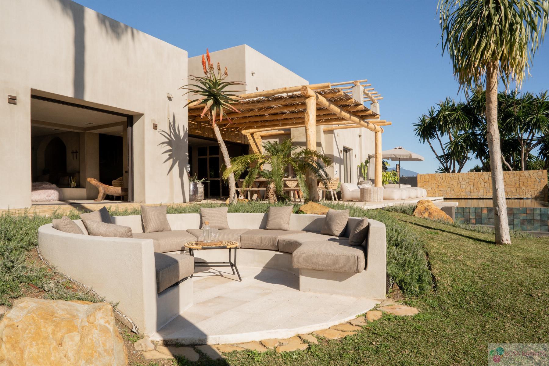 Venta de villa en Estepona