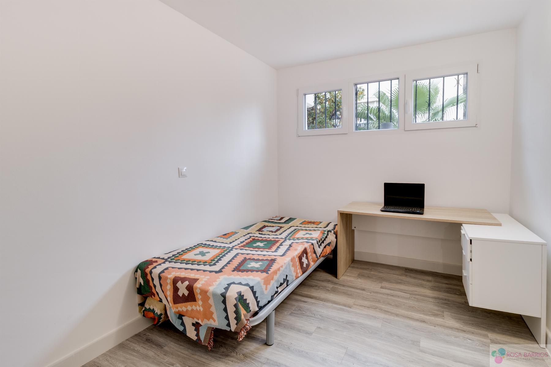 For sale of flat in Estepona
