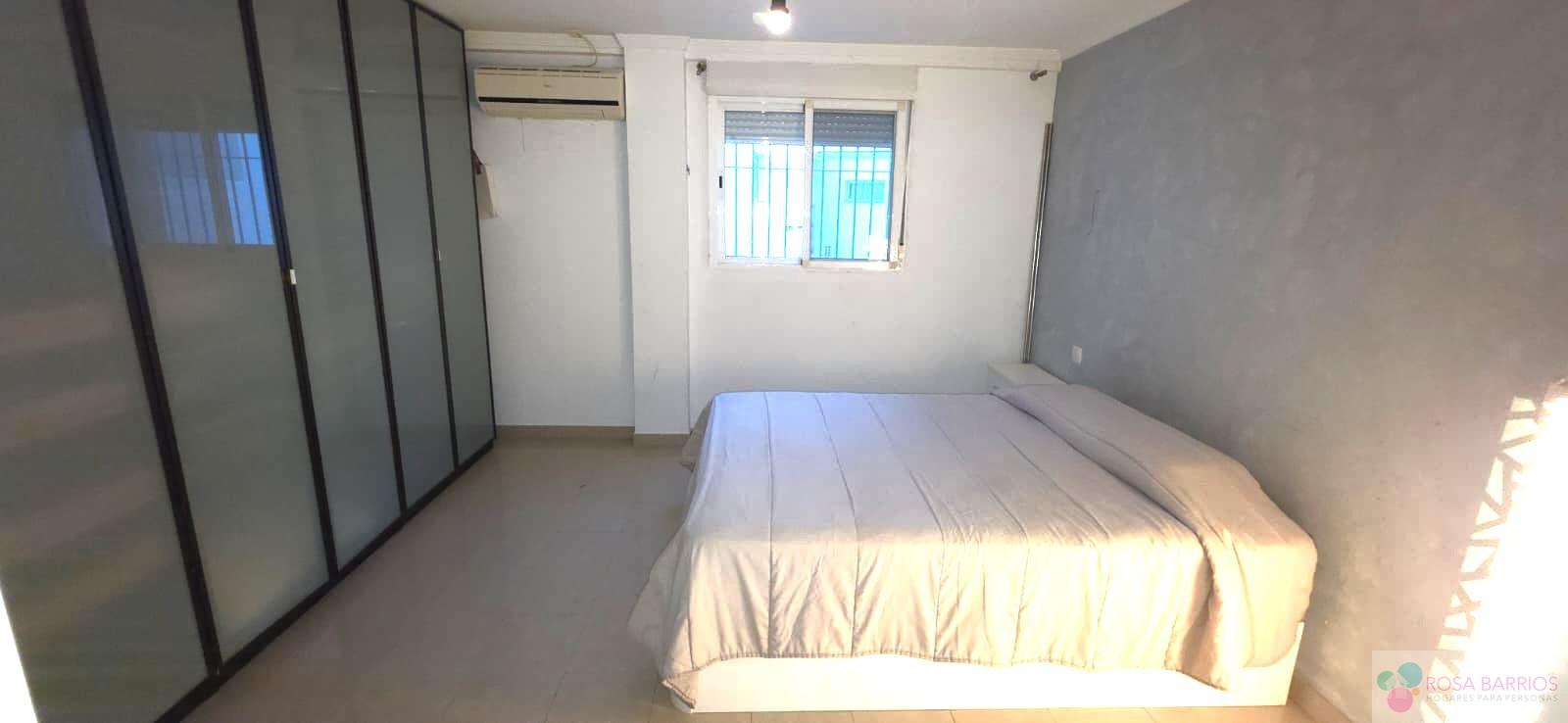 Venta de piso en Estepona