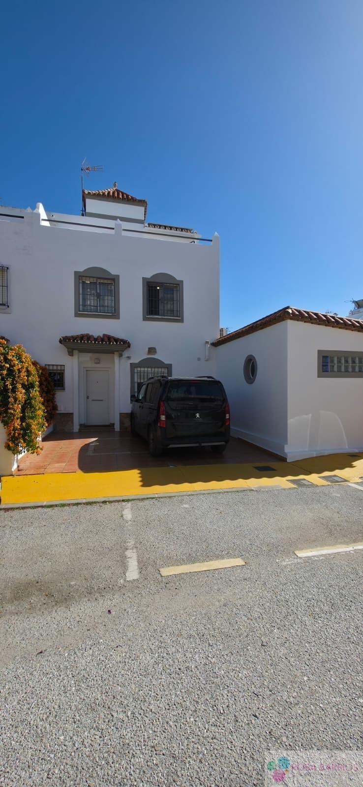 Venta de casa en Estepona