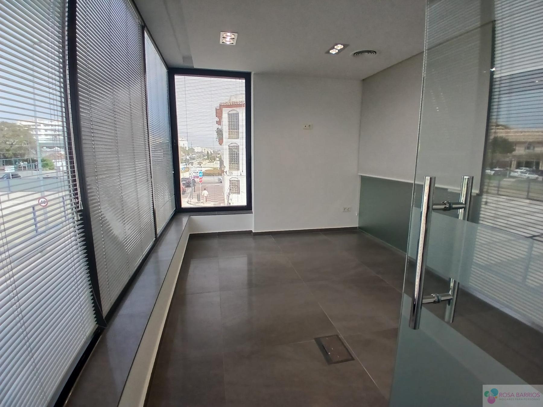 Venta de local en San Pedro de Alcántara