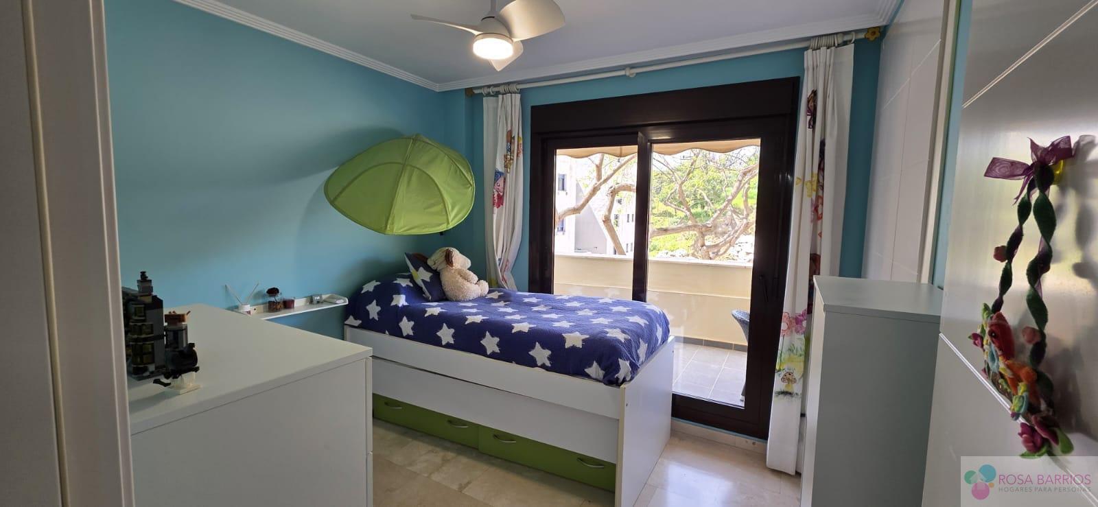 Venta de piso en Estepona