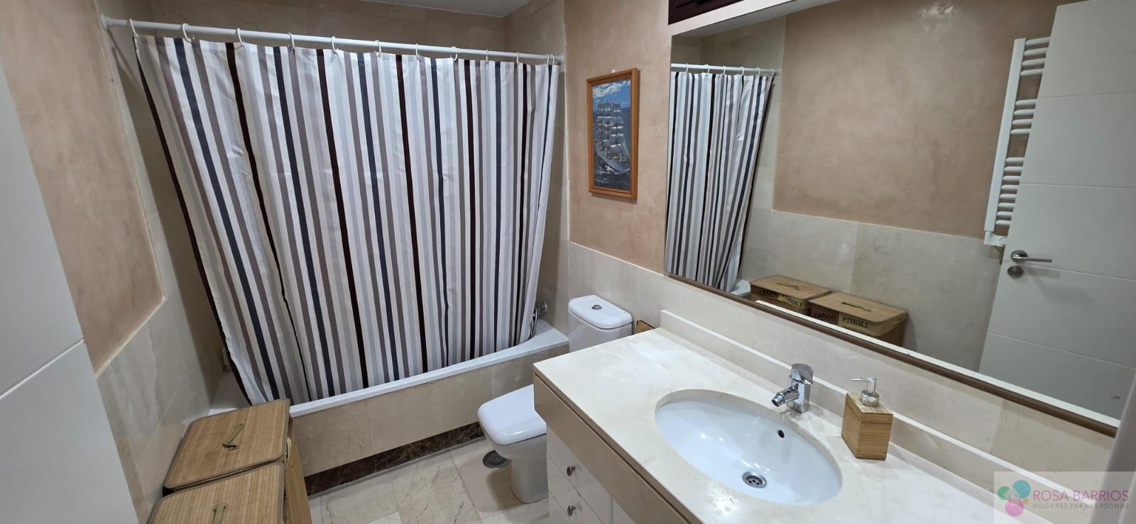 Venta de piso en Estepona