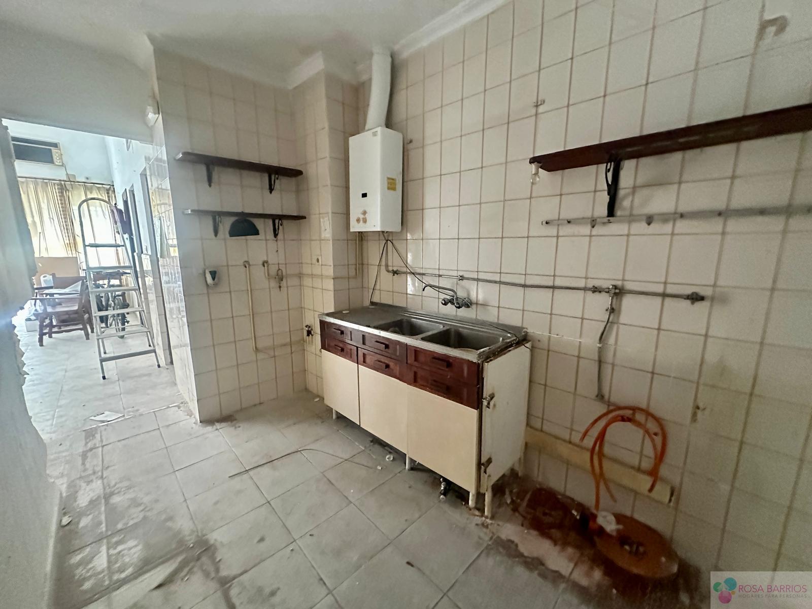 Venta de local en San Pedro de Alcántara