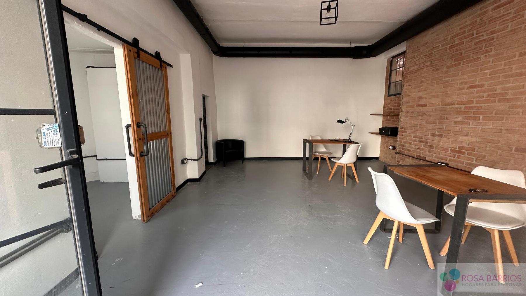 Venta de local en Nueva Andalucía