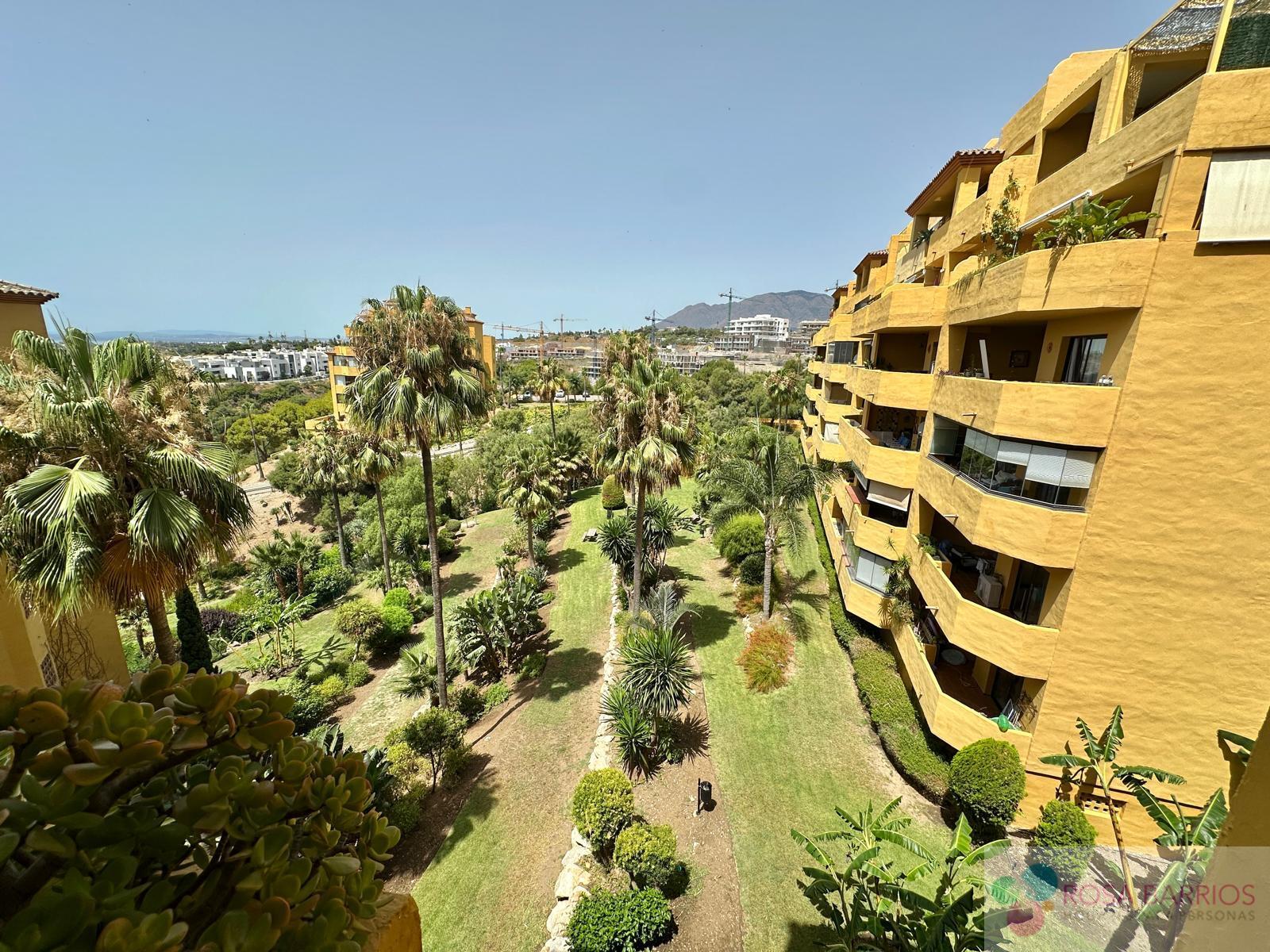 Venta de piso en Estepona