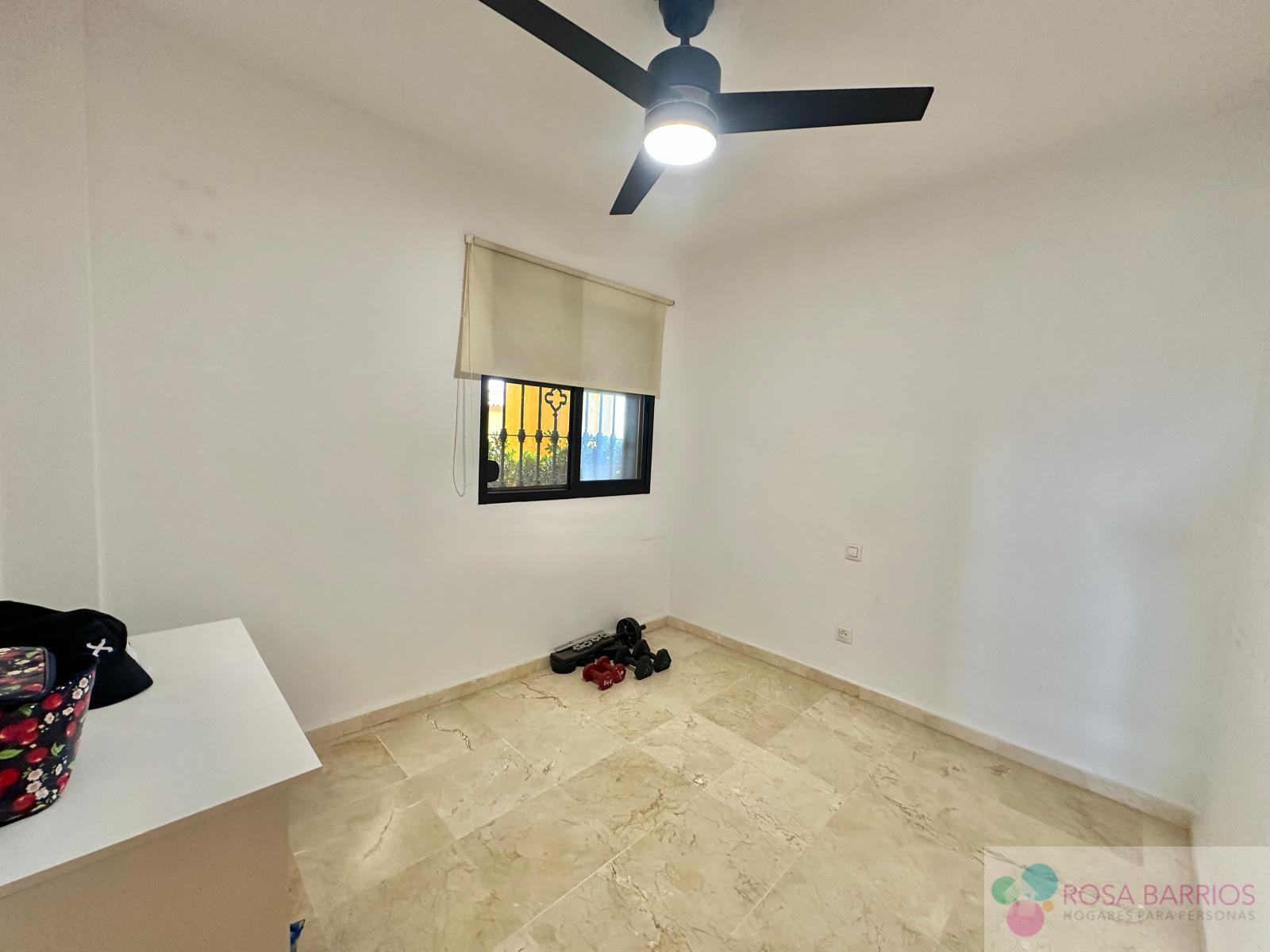 Venta de piso en Estepona