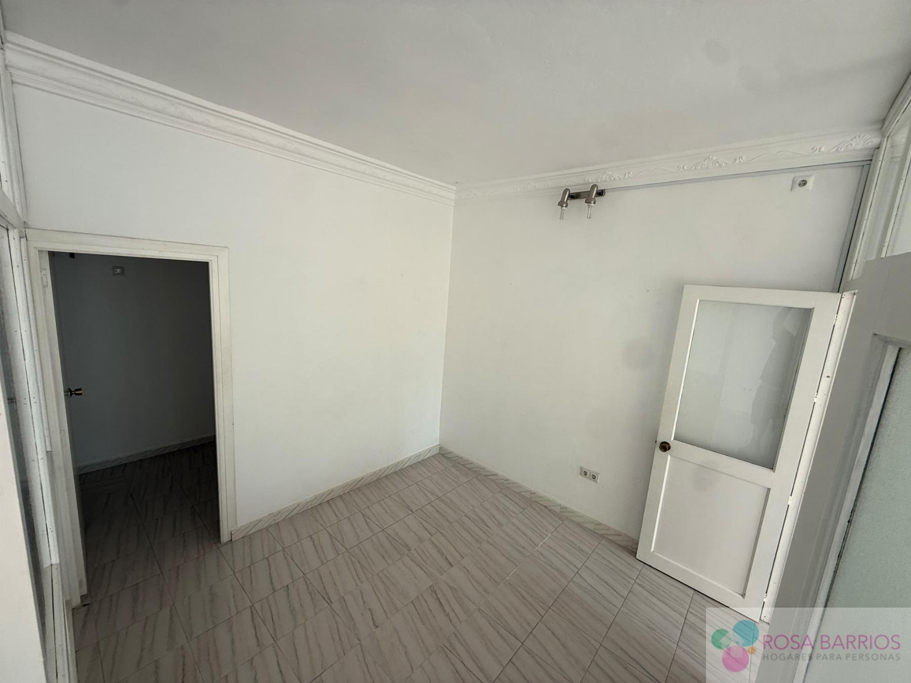 Venta de local en Estepona