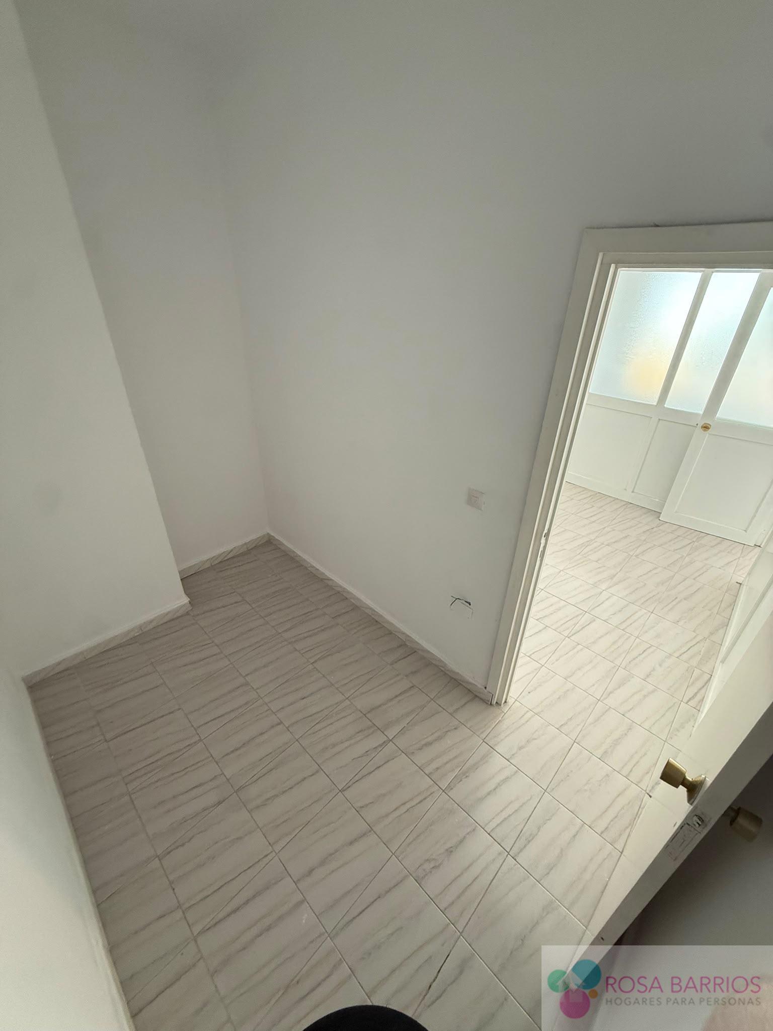 Venta de local en Estepona