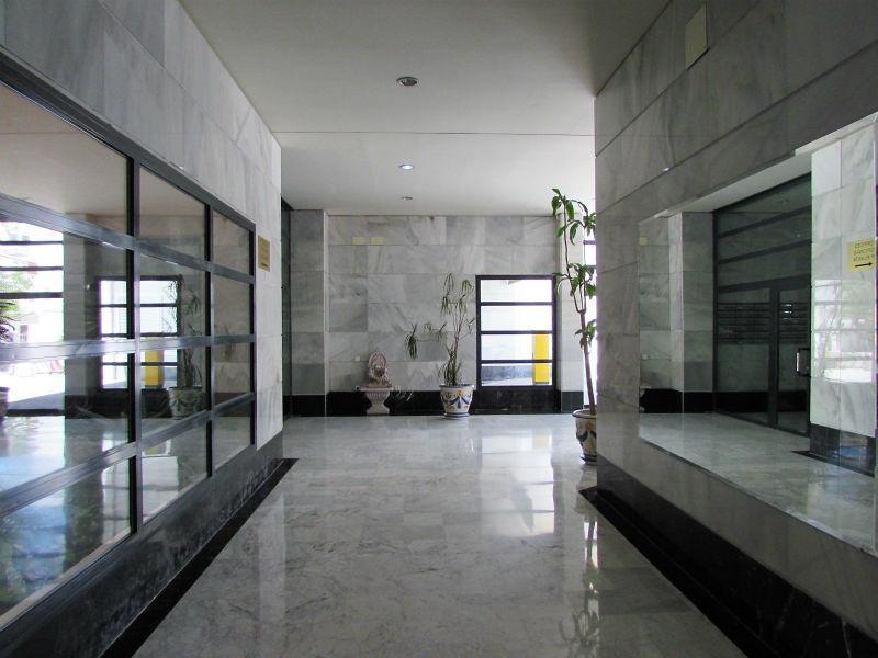 For sale of office in Marbella