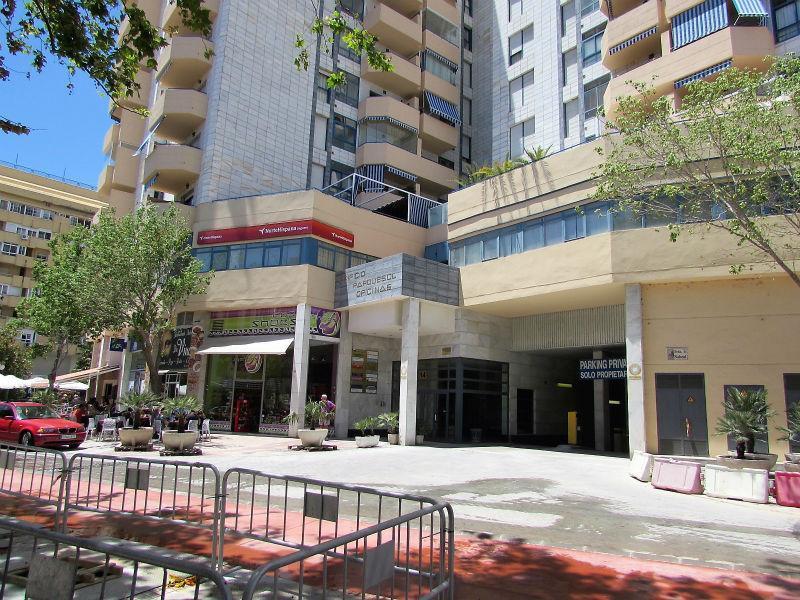 For sale of office in Marbella
