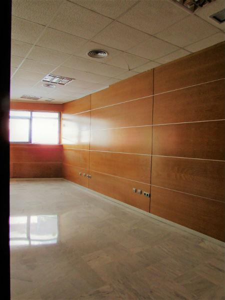 For sale of office in Marbella
