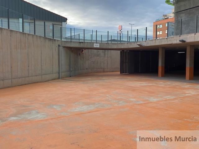 For sale of garage in Murcia