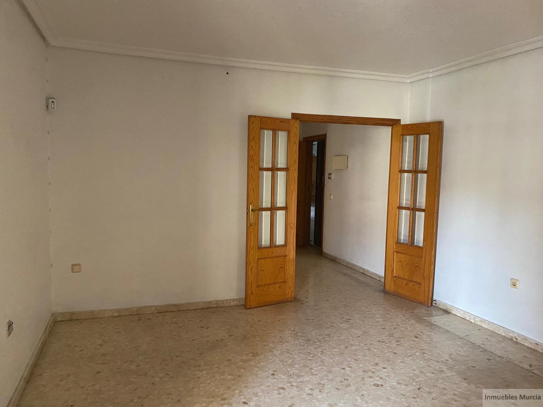 For sale of flat in Murcia