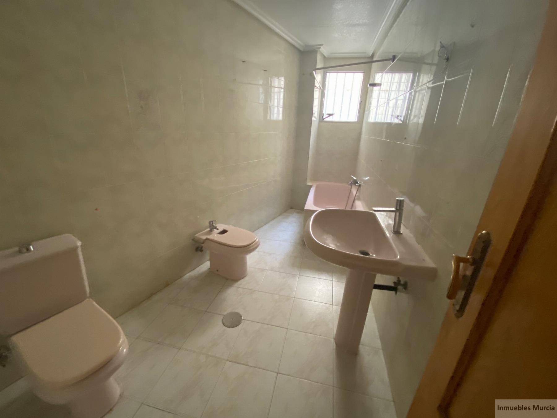 For sale of flat in Murcia