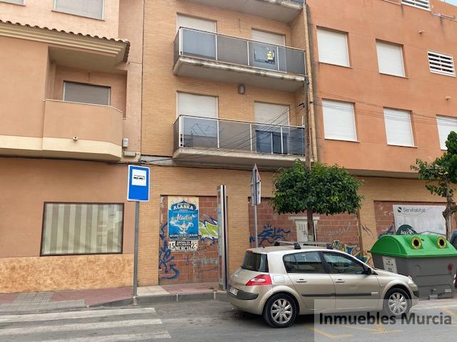 For sale of commercial in Murcia
