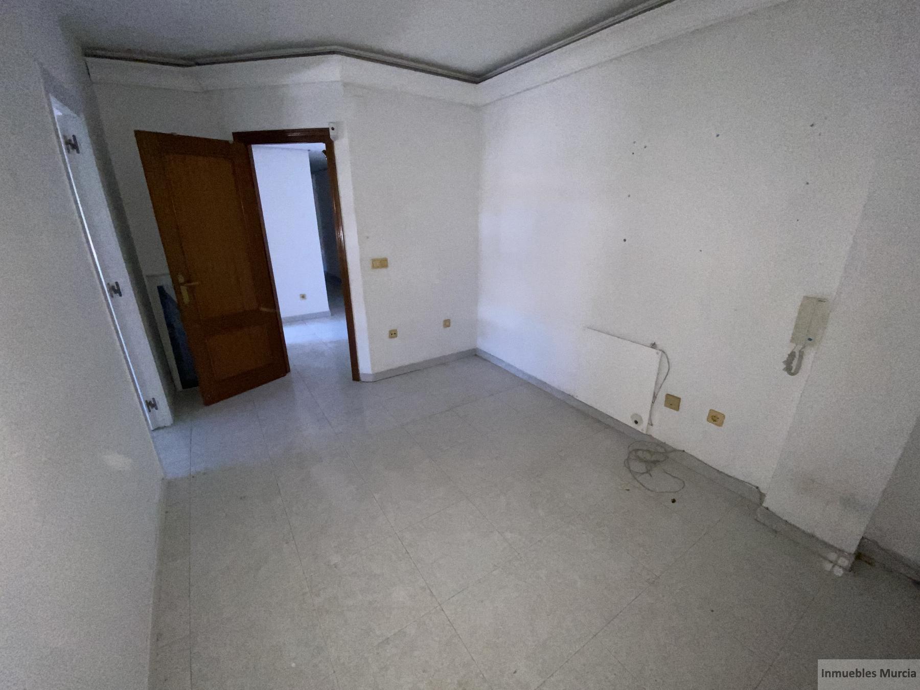 For sale of flat in Sangonera La Verde