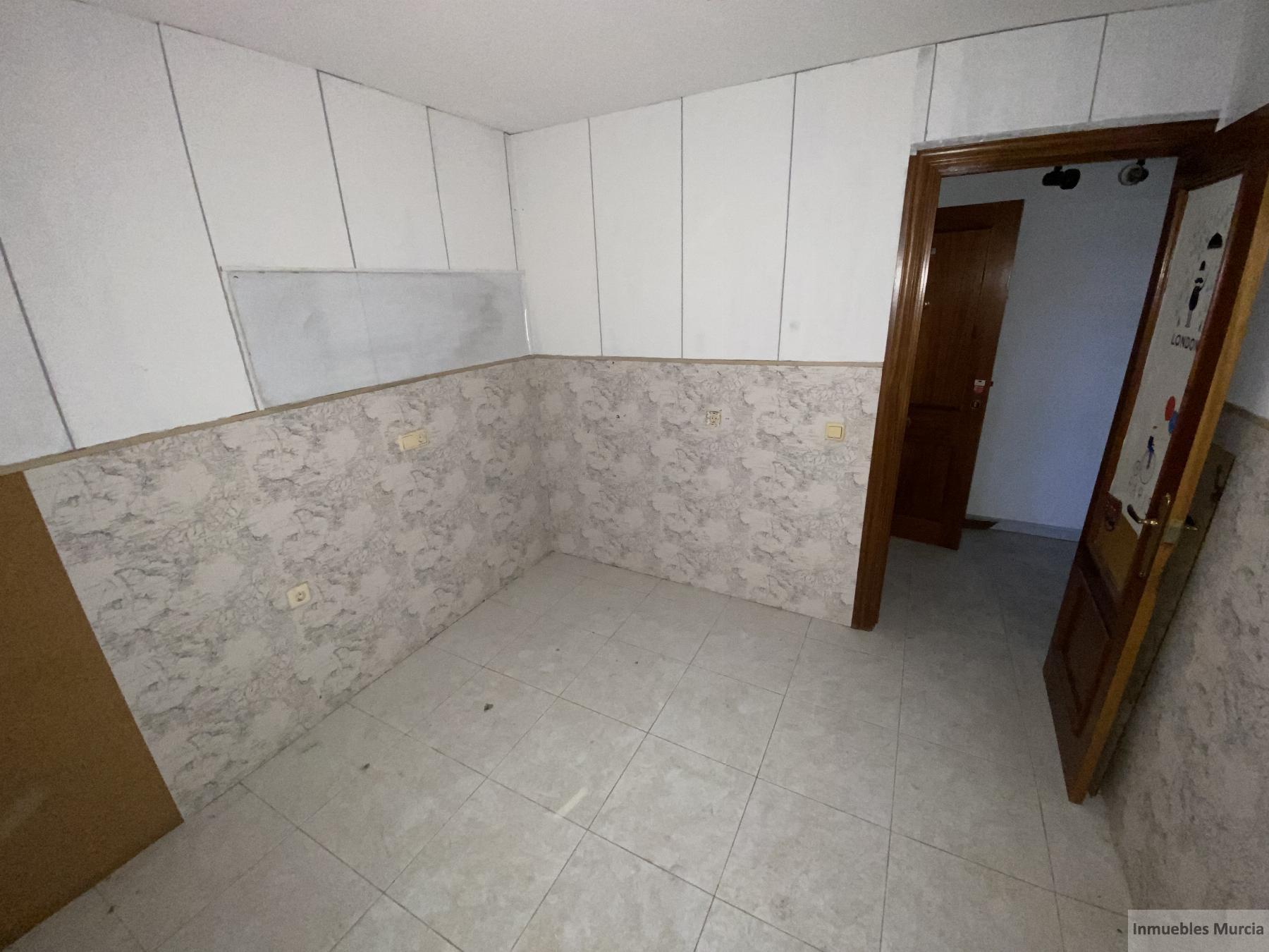 For sale of flat in Sangonera La Verde