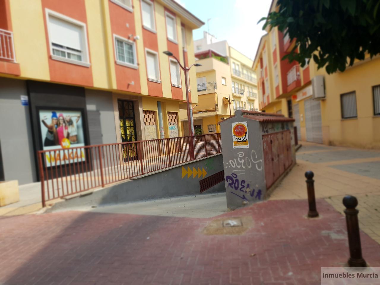 For sale of garage in Murcia