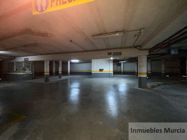 For sale of garage in Murcia