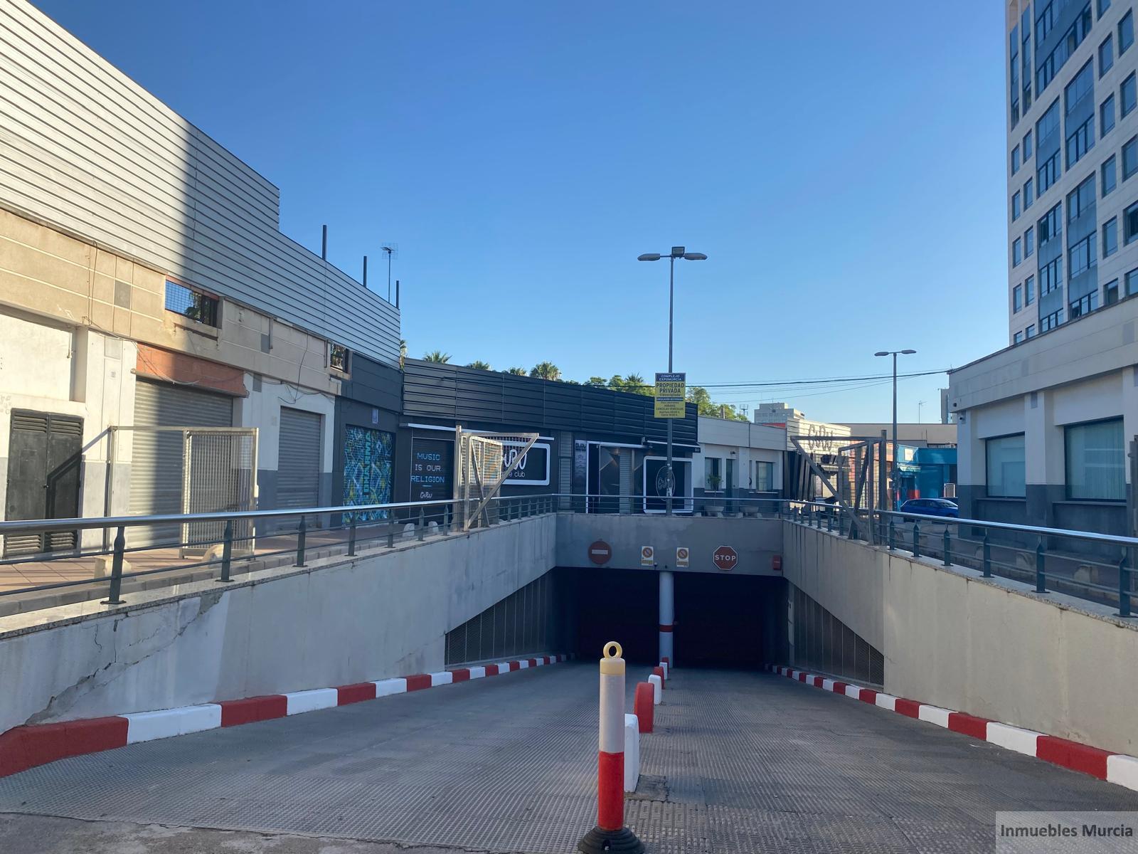 For sale of garage in Murcia