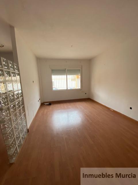 For sale of duplex in Murcia