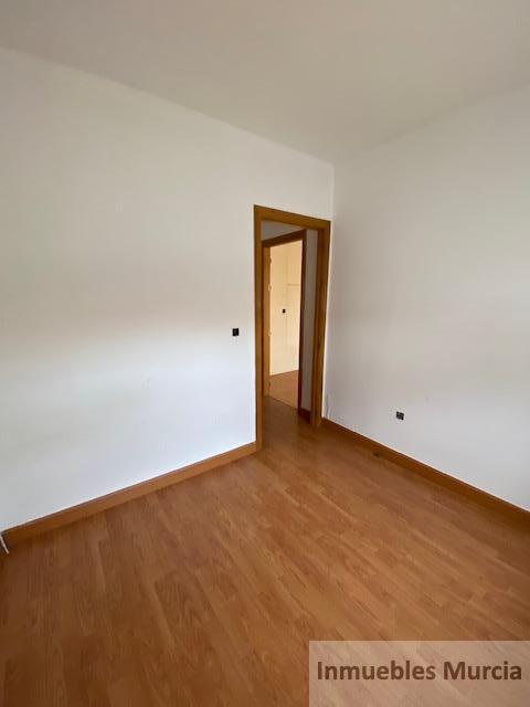 For sale of duplex in Murcia