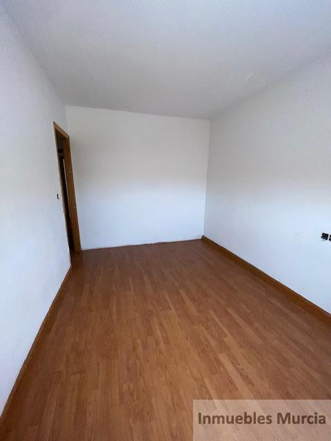 For sale of duplex in Murcia