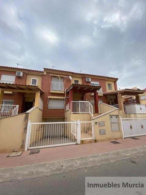 For sale of duplex in Murcia