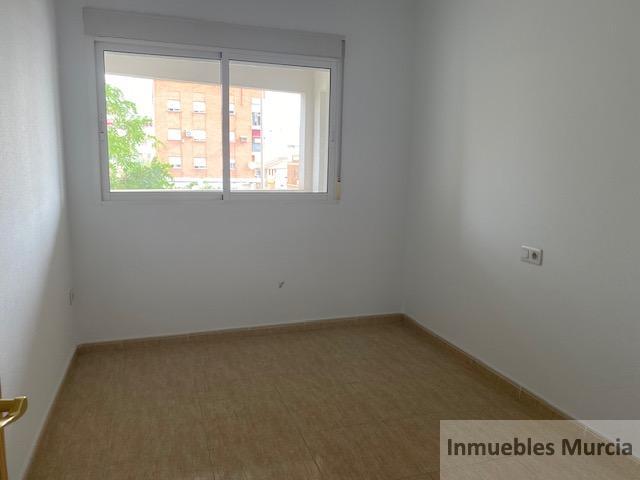 For sale of apartment in Murcia