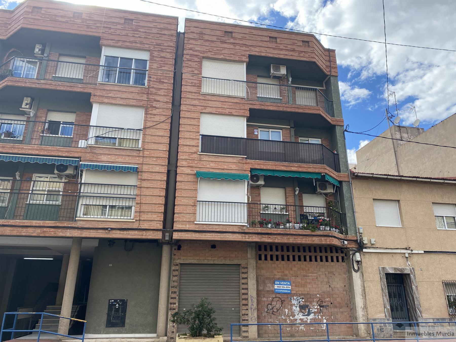For sale of flat in Beniajan