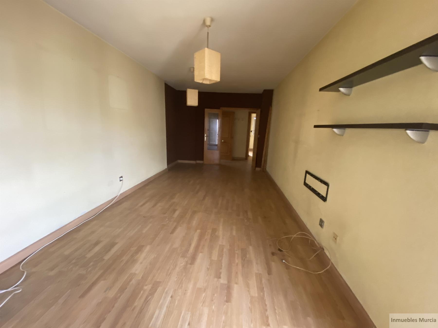 For sale of flat in Beniajan