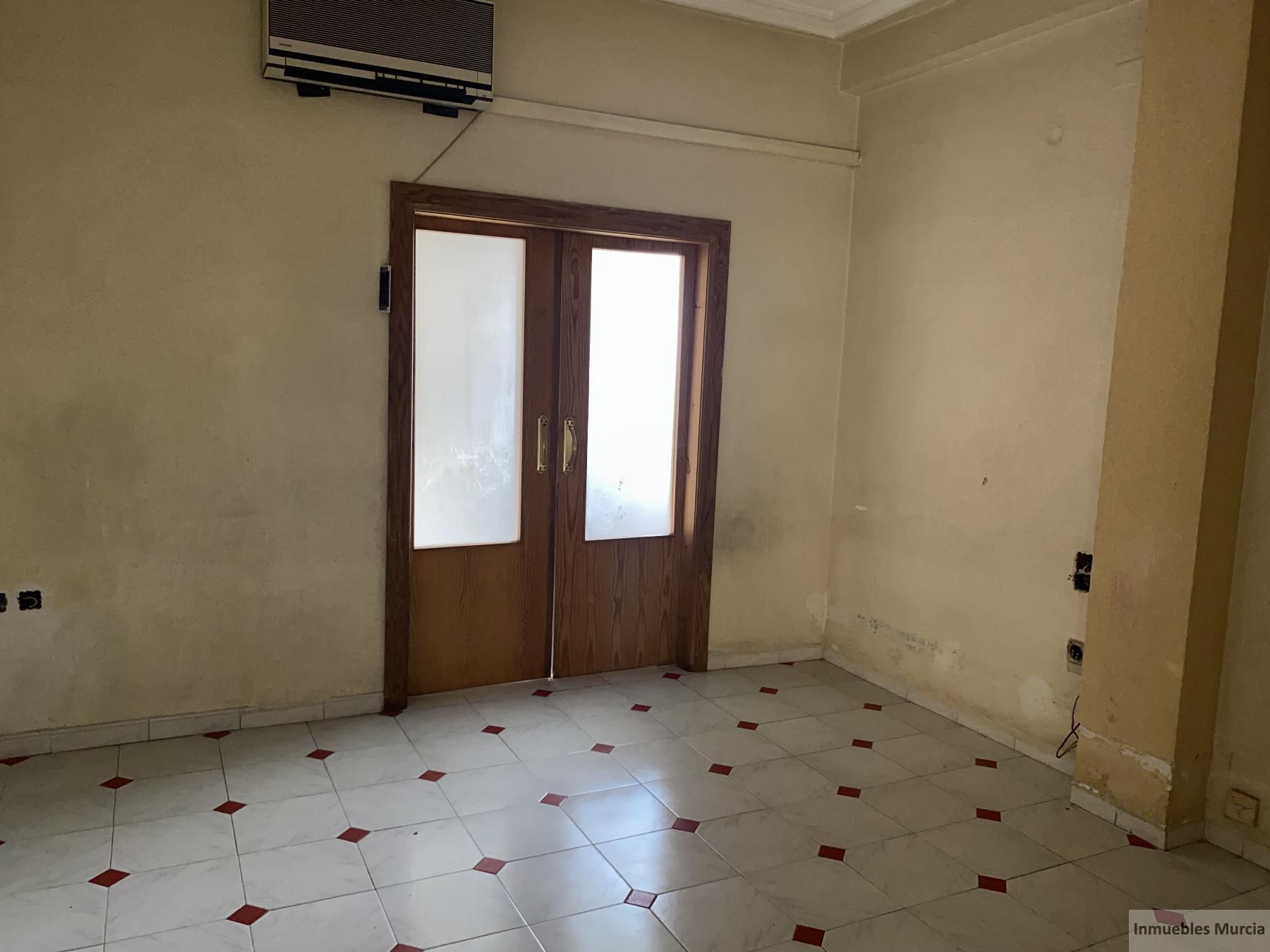 For sale of flat in Murcia