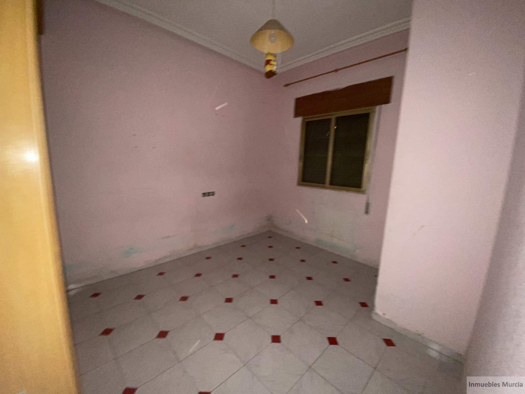 For sale of flat in Murcia