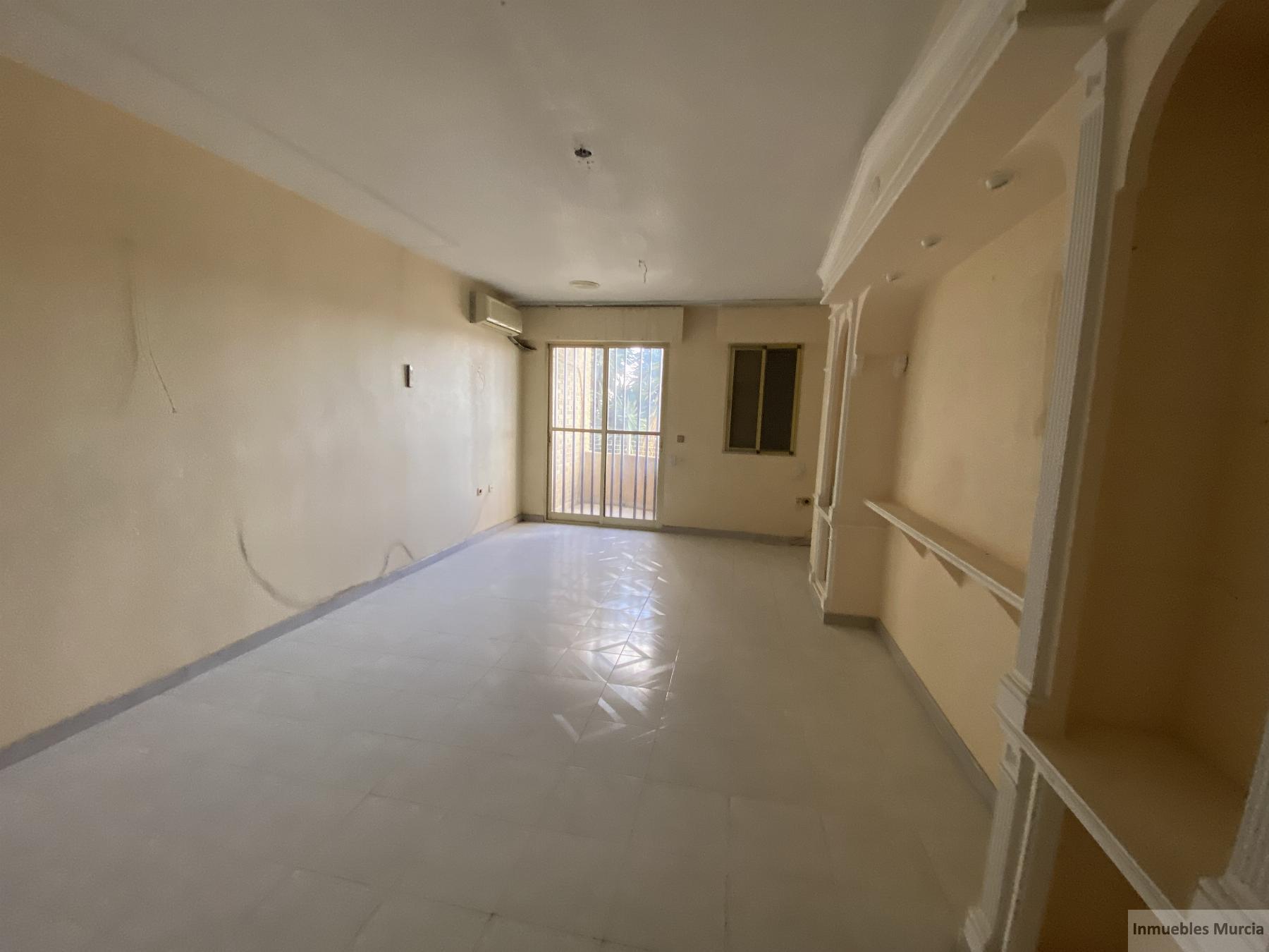 For sale of flat in Murcia